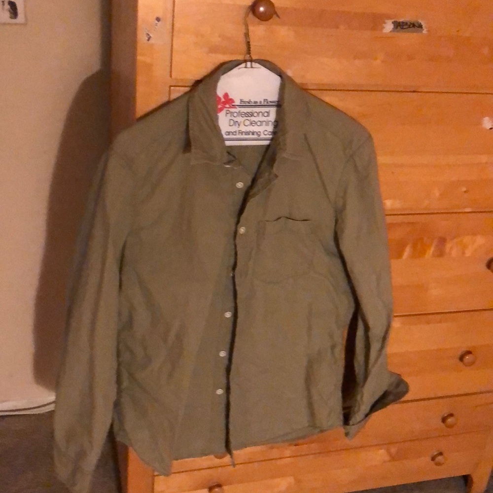 Gap 1969 olive button down shirt.
